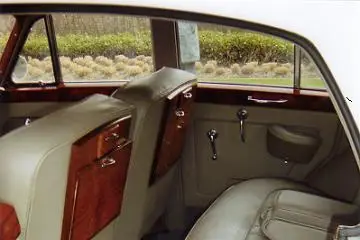 Bentley Palace — photo 2