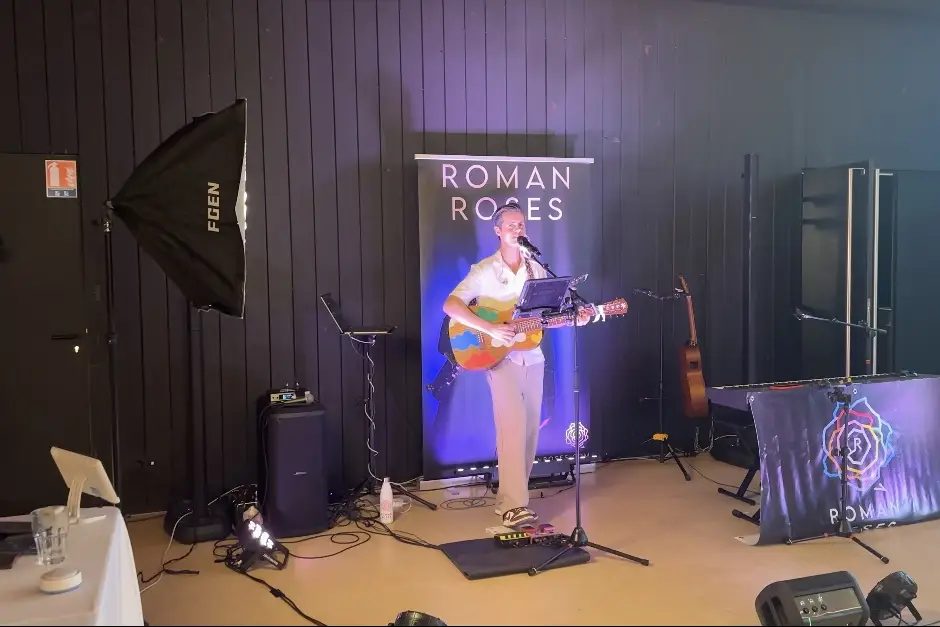 Roman Roses — photo 3