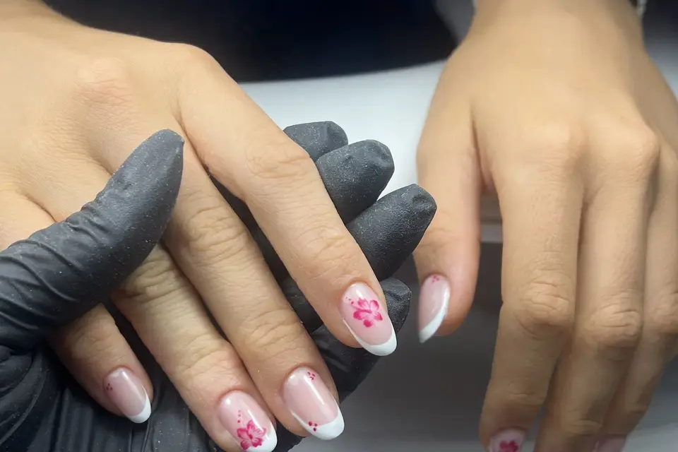 LB Beauty Bar — photo 3