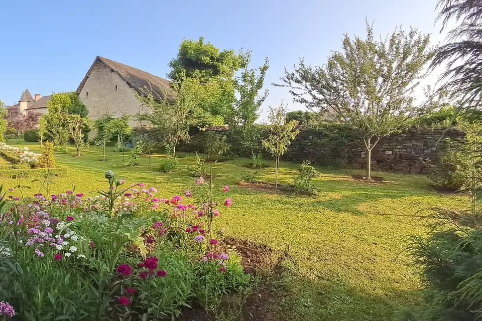 Manoir de Seilhac — photo 1