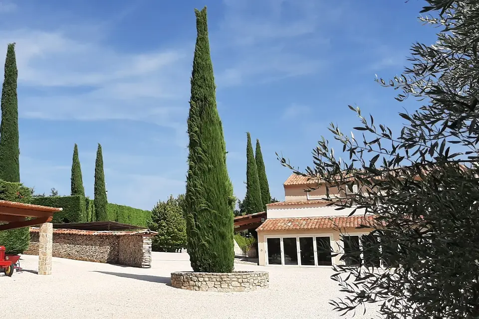 Domaine de la Tour d'Enguerne — photo 5