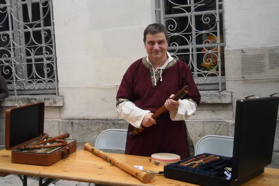 Troubadour — photo 7