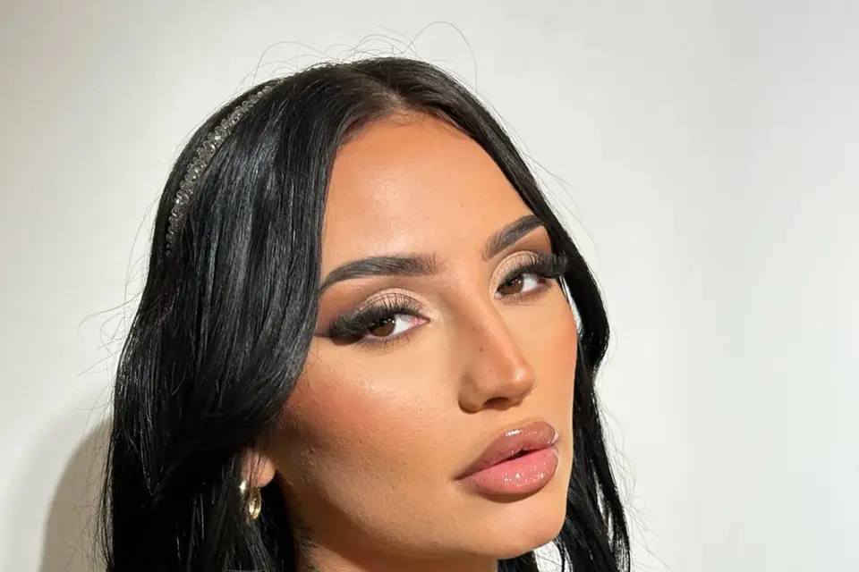 Chloe Makeup Artist — photo 1