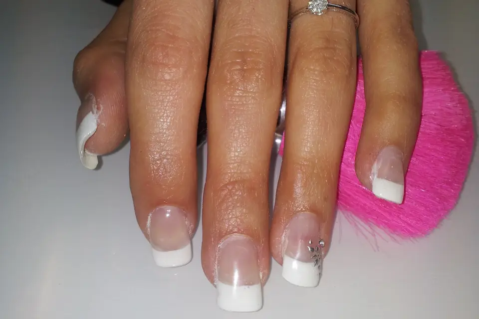 Aux Ongles Précieux — photo 6