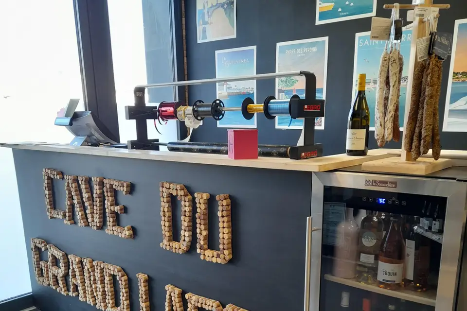 Neptune Distribution — photo 3