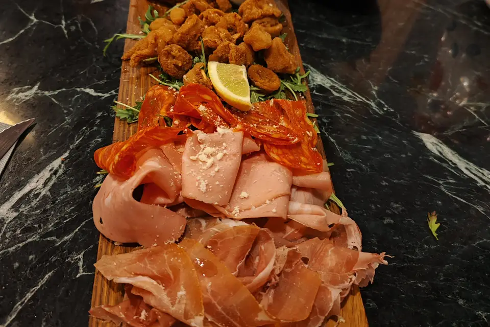 Tutti Quanti — photo 3