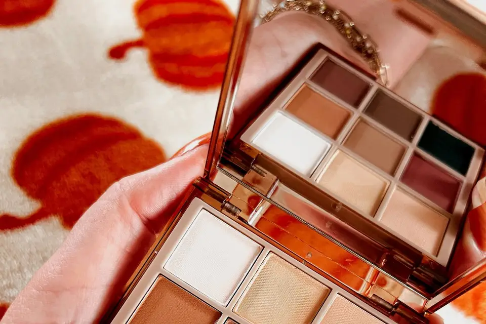 Typhanie M Makeup Artist — photo 3