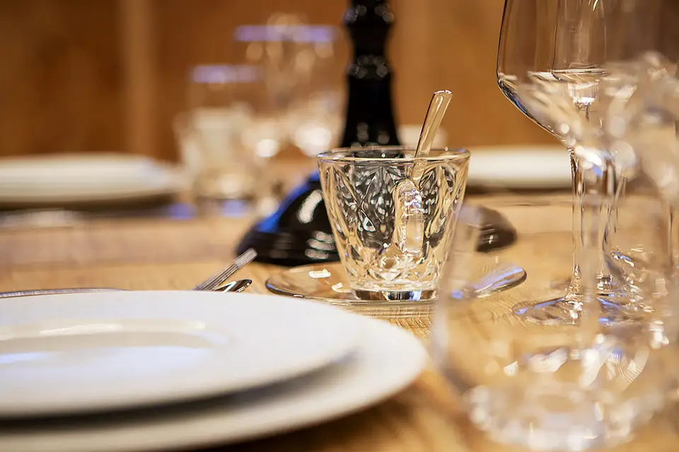 Discretion — photo 2