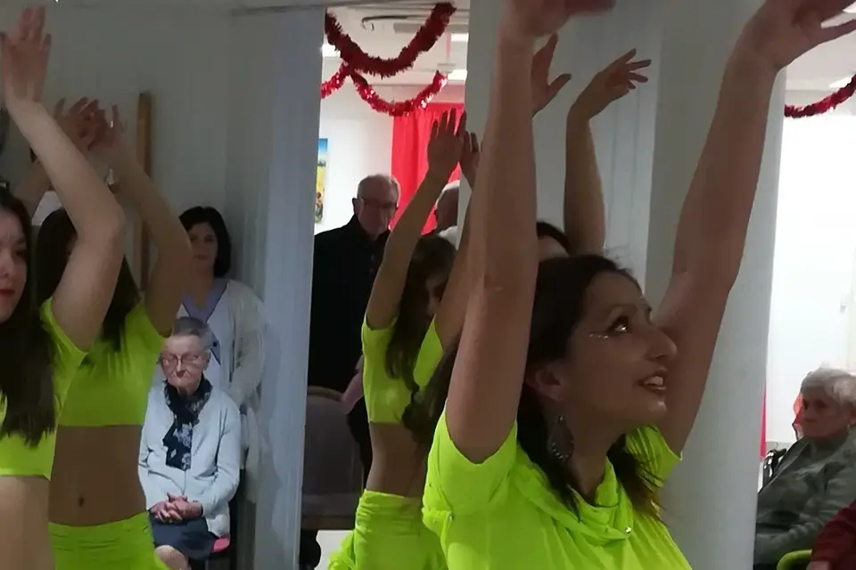 BellyLianah — photo 1