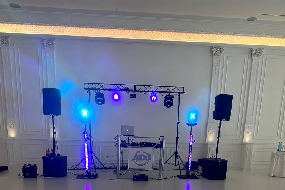 Deluxe Event — photo 6