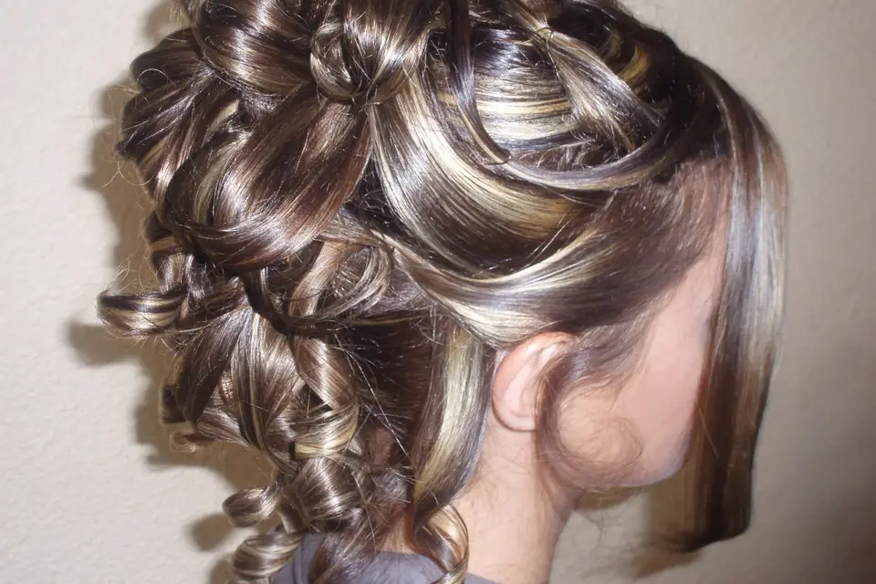 Pyramide Coiffure — photo 1