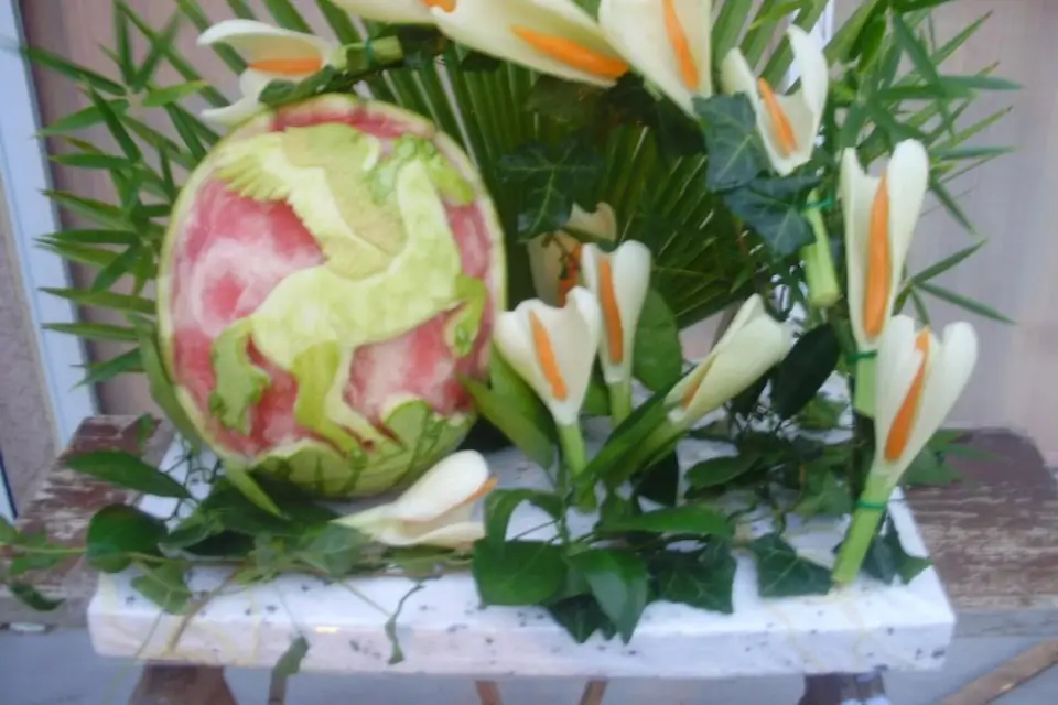 Sculpture sur Fruits et Légumes — photo 1