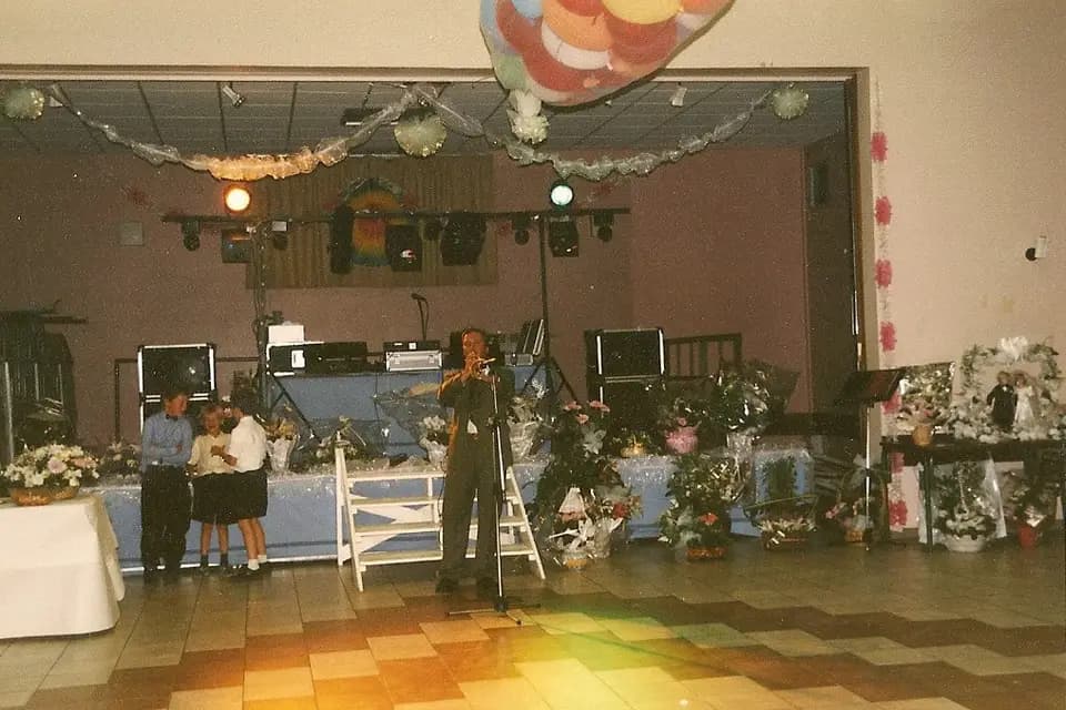 Max Antoine — photo 7