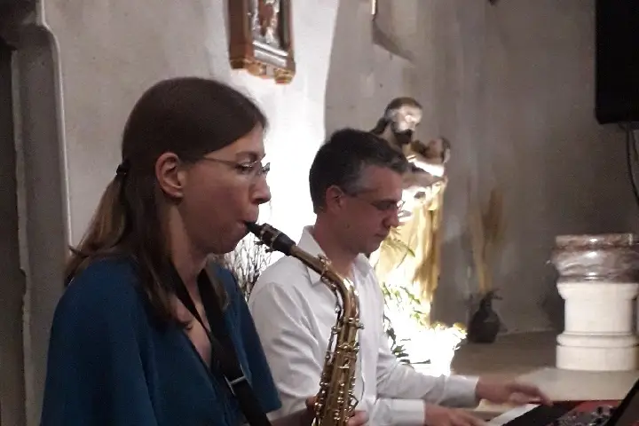 Cami Acoustic Duo — photo 2