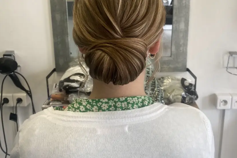 Le Salon by Sarah — photo 1