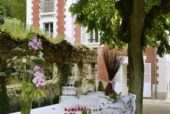 Château de Beaulieu-sur-Seine — photo 1