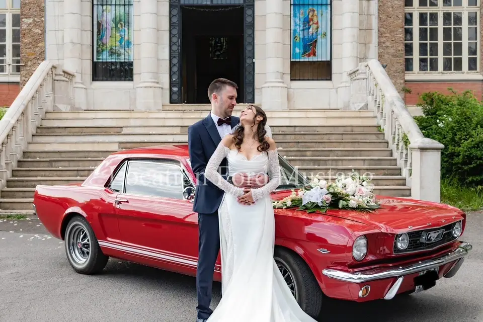 Location Ford Mustang — photo 2