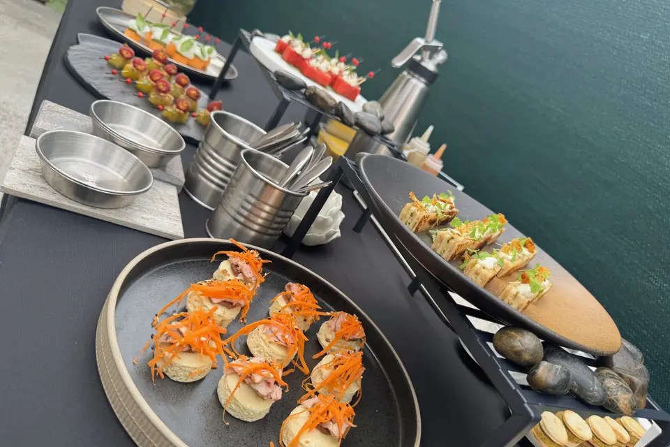 Epuré Néo-Traiteur — photo 1