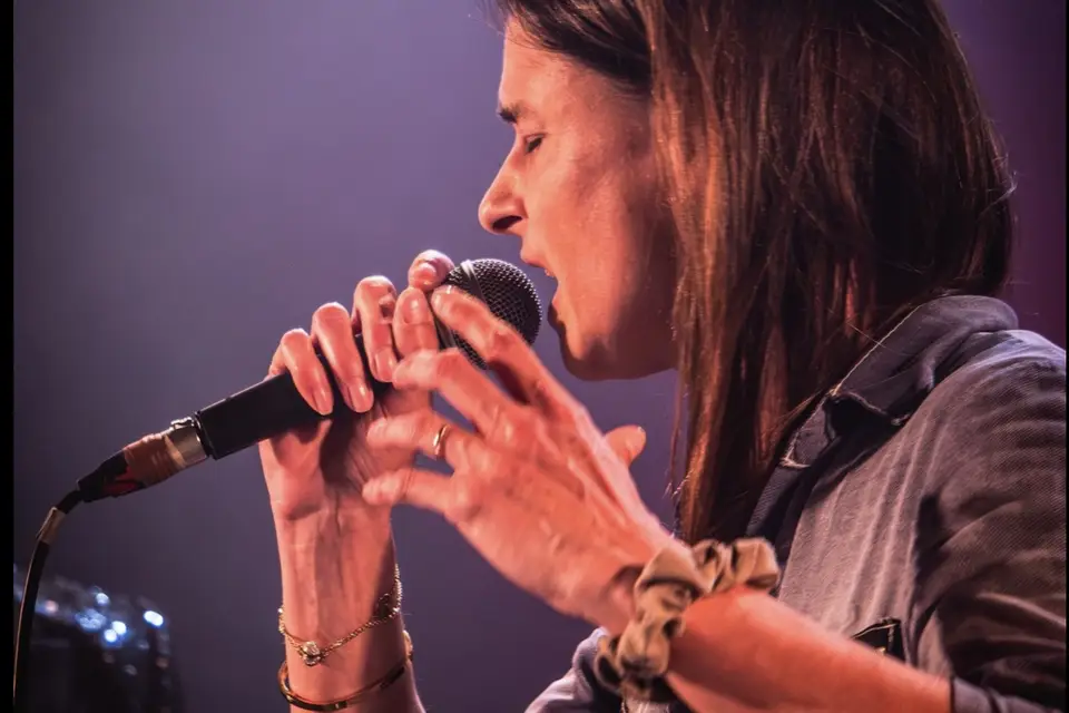 Acoustic Avenue — photo 1