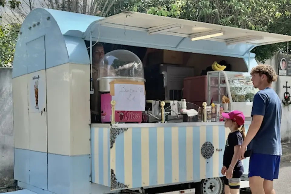 Bubble Waffle Family