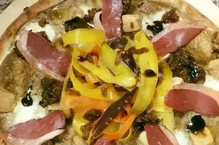 La Toré Pizza — photo 2