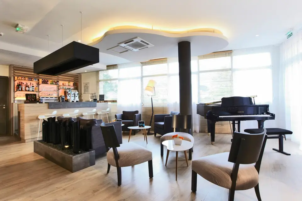 Kyriad Prestige — photo 4