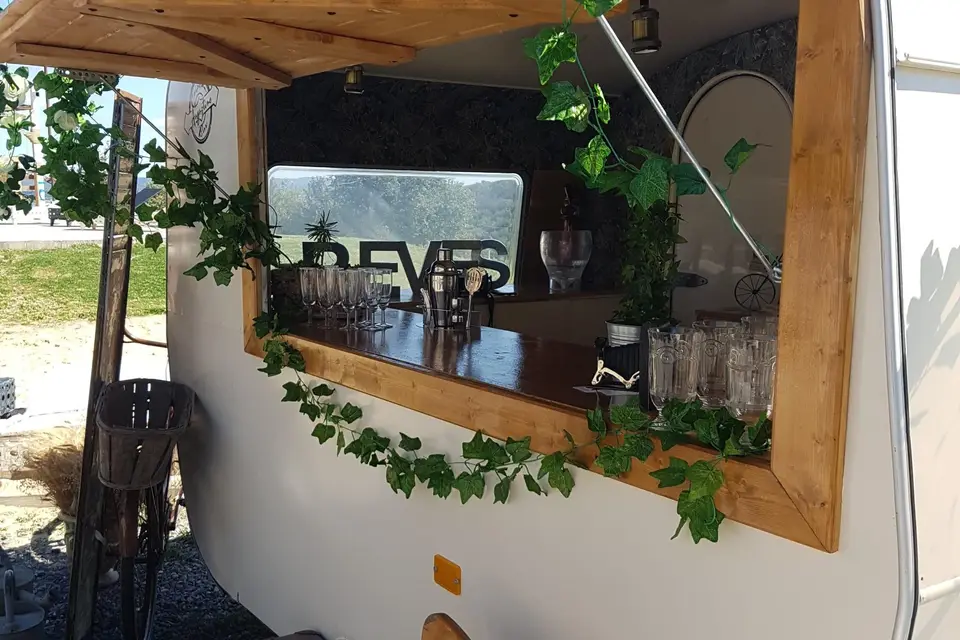 AugustineCaravanBar by Atelier 174 — photo 5