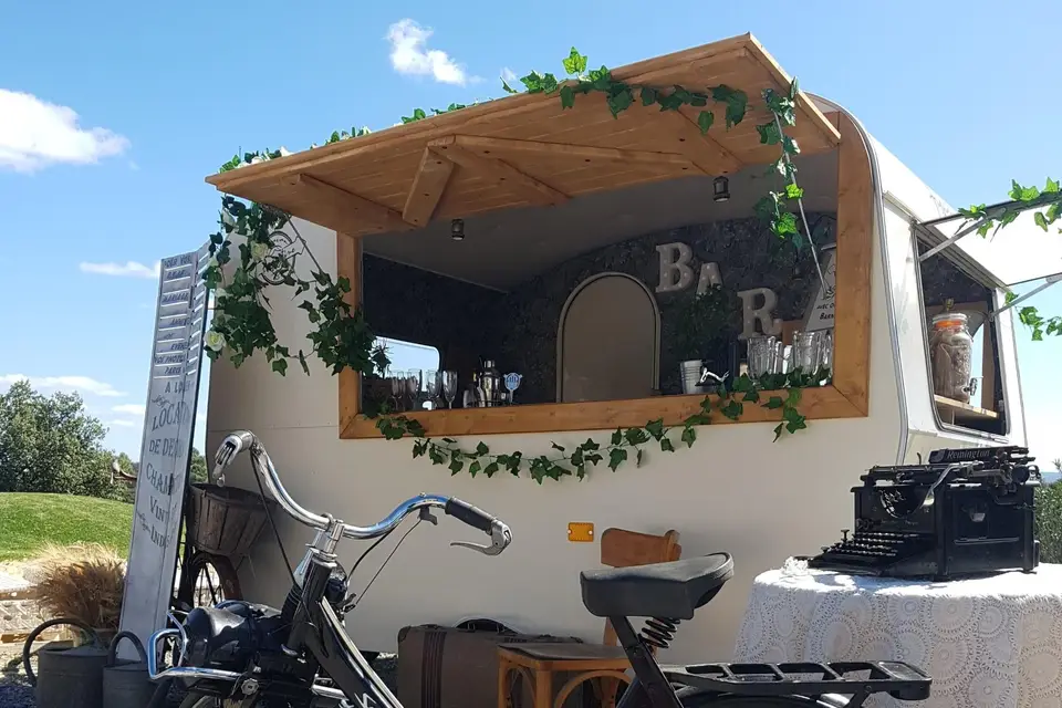 AugustineCaravanBar by Atelier 174 — photo 1