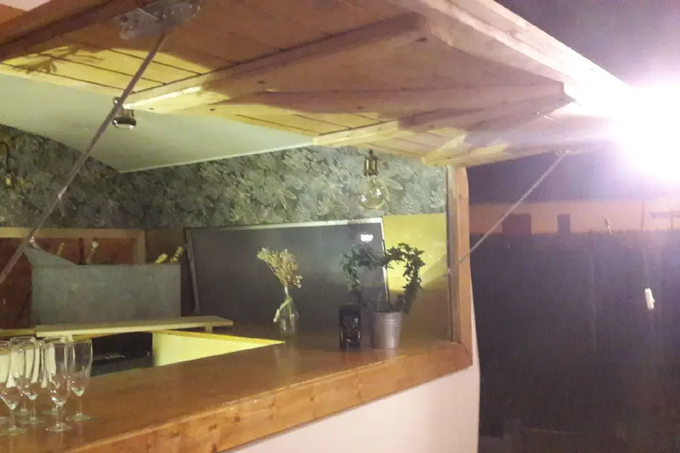 AugustineCaravanBar by Atelier 174