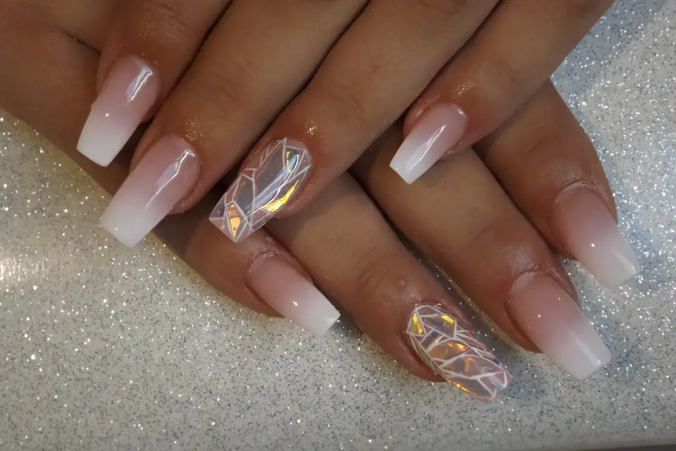 Les Ongles de Julie — photo 3