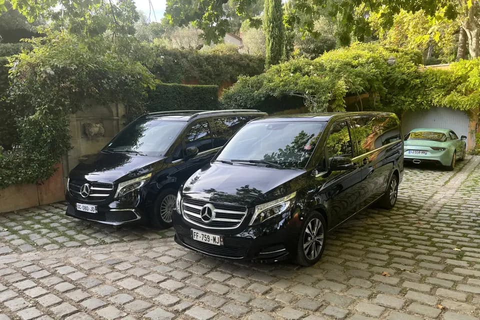 Black Pearl Limousine — photo 4