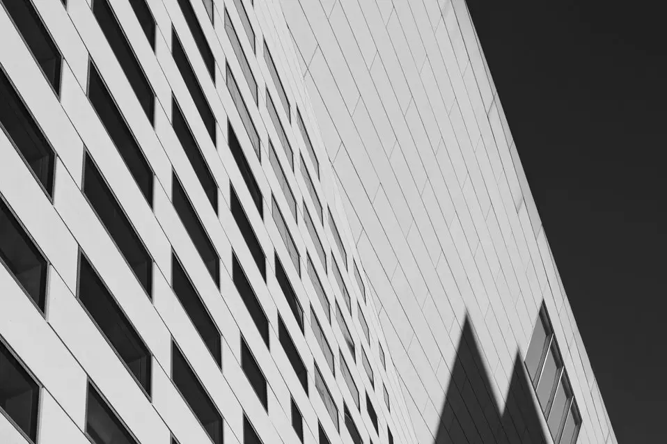 Eliot Thomas — photo 3