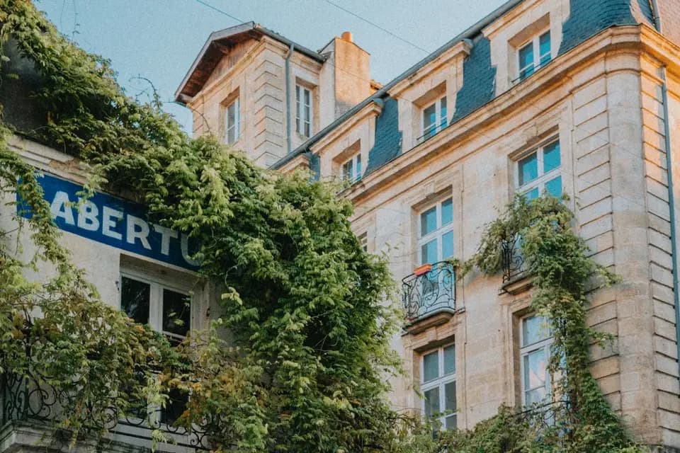 Eliot Thomas — photo 6