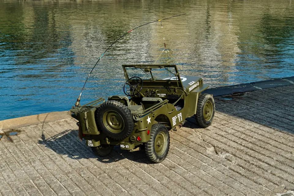 Car Classic Driving — photo 2