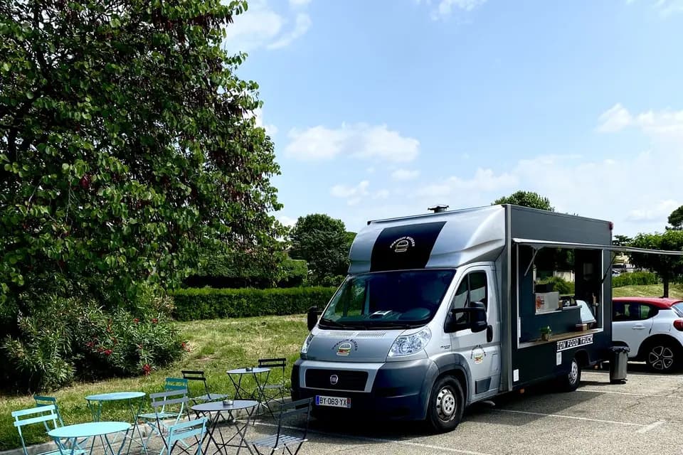 Prenium Burger — photo 8