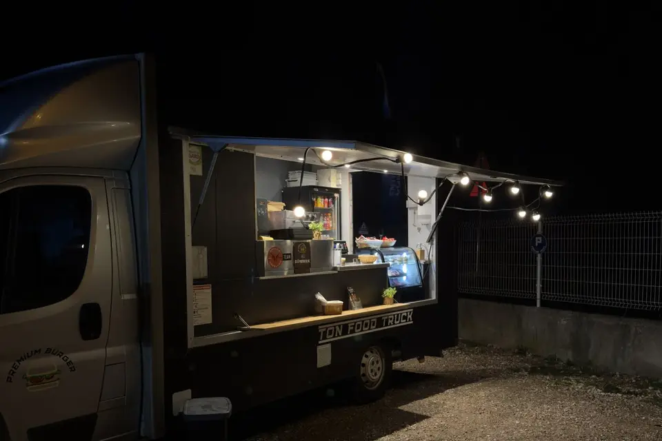 Prenium Burger — photo 4