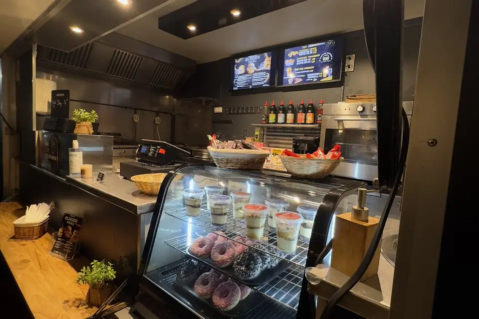 Prenium Burger — photo 2