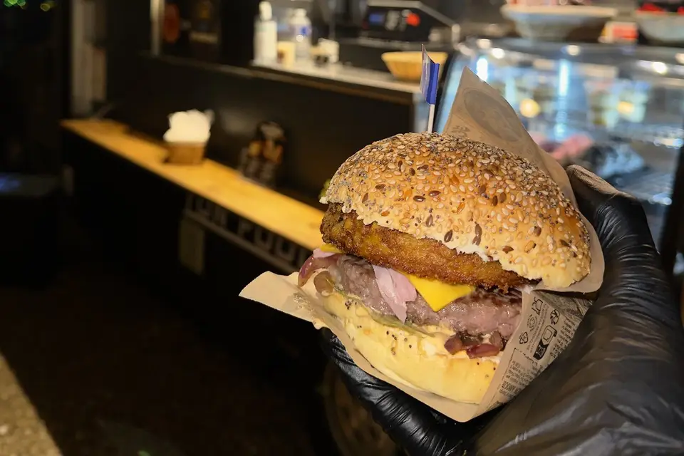 Prenium Burger — photo 1
