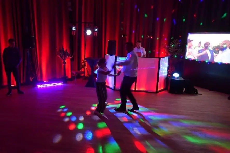 Mik'A'Muz — photo 1