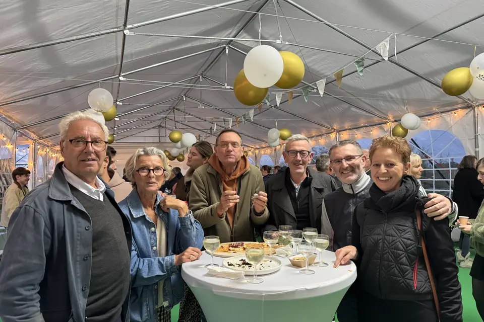 Flower Camping Omaha Beach — photo 2