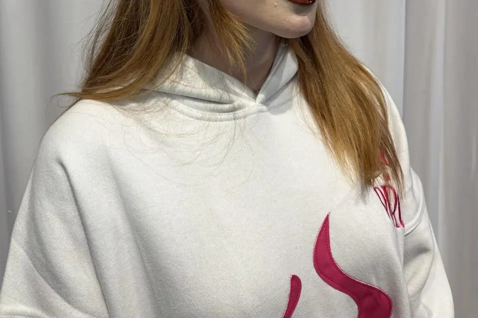 She X Me — photo 2