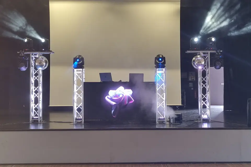 René-Xavier DJ et Magicien — photo 1