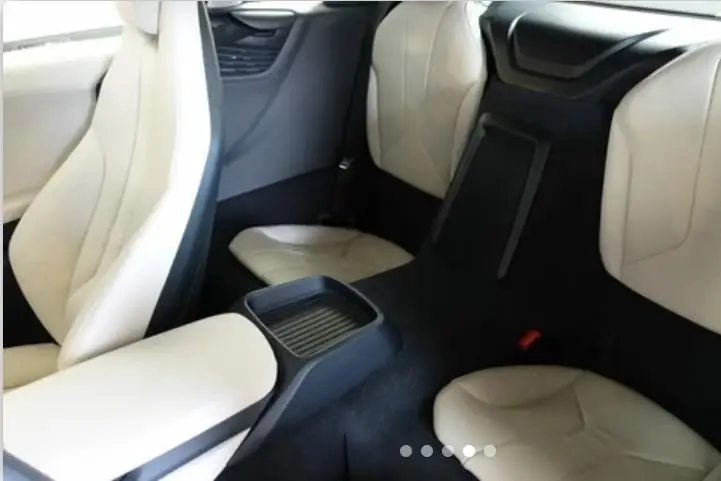 I8 supercar — photo 5