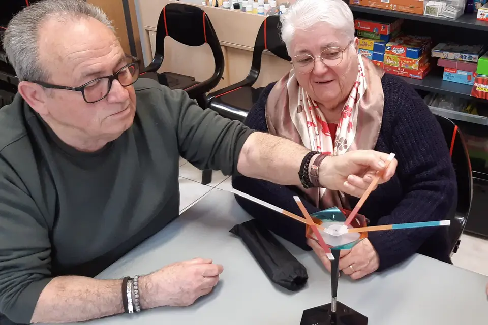 Des Rires et des Jeux — photo 2