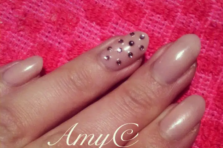 Amy Enails — photo 1