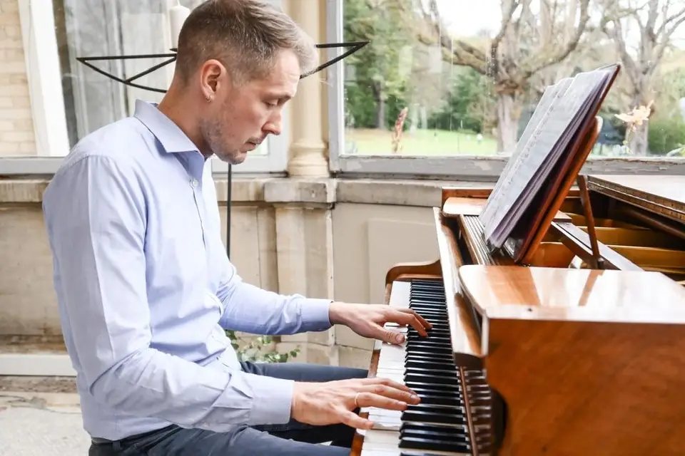 My French Pianist — photo 5