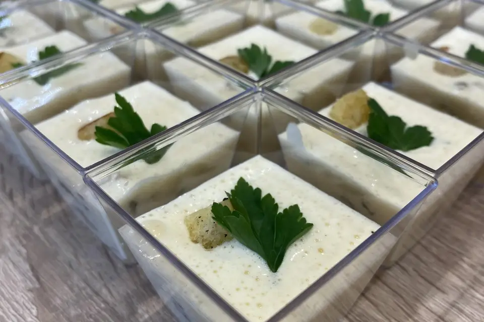 At Hom Ik — photo 4