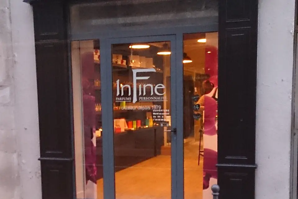 In Fine Parfums Avignon — photo 3