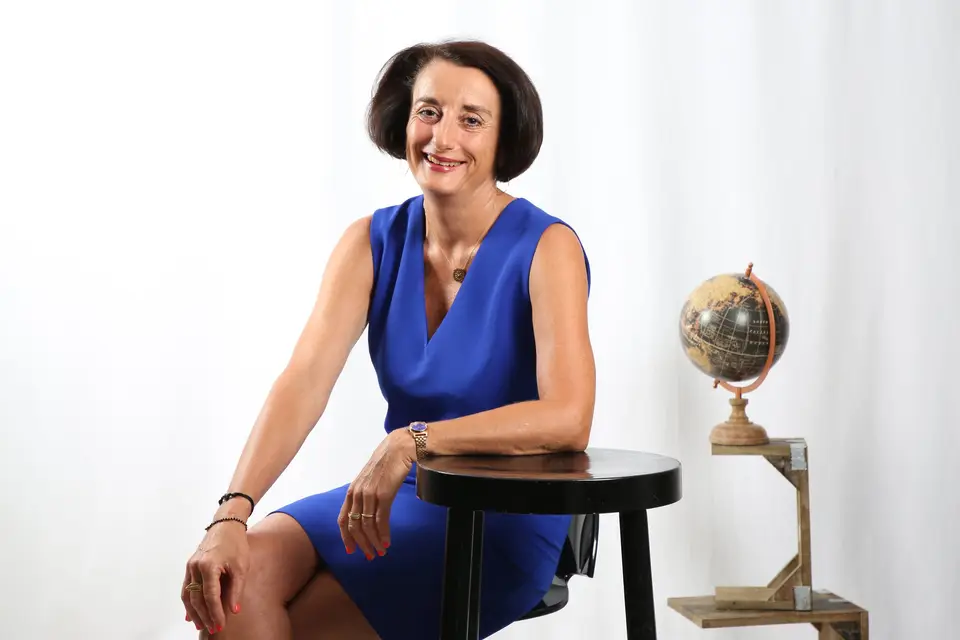 In Fine Delphine Voyages