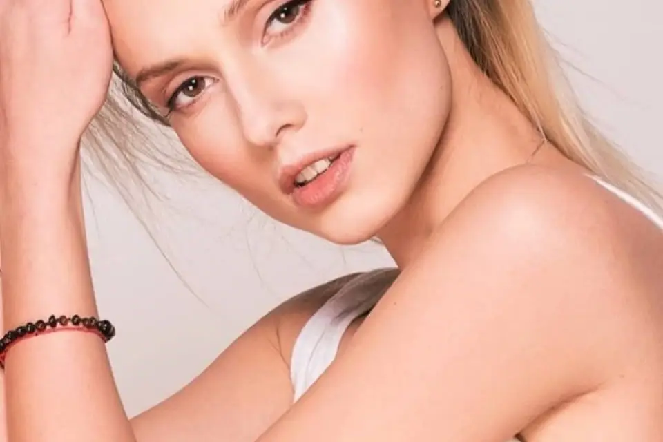 Angeline Aron — photo 3